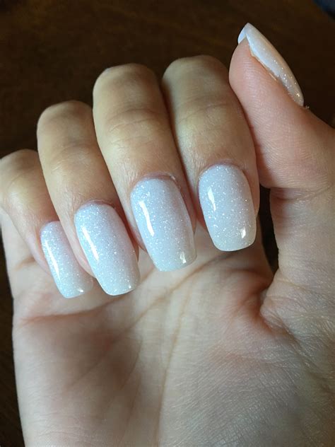 dip powder nails white